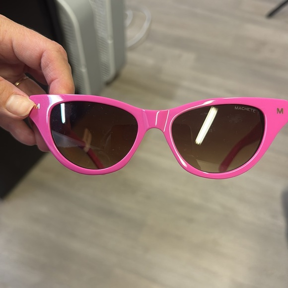 Machete Suzy Sunglasses - Neon Pink - Picture 4 of 4